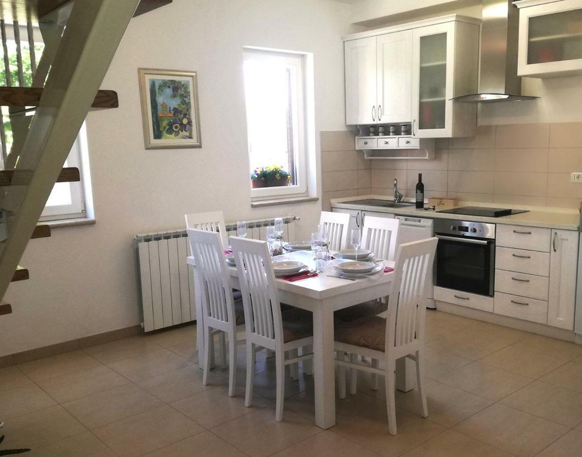 Apartment Luce Pićan Exteriér fotografie