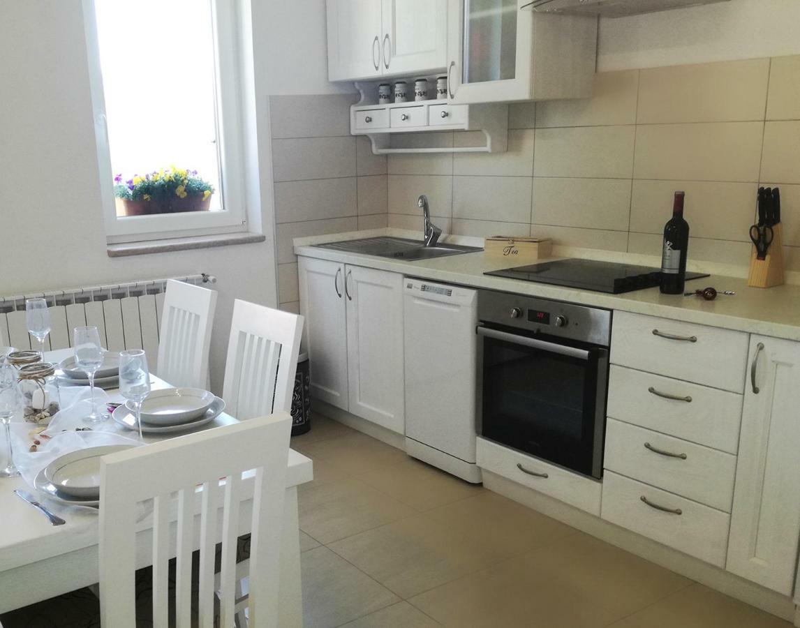 Apartment Luce Pićan Exteriér fotografie